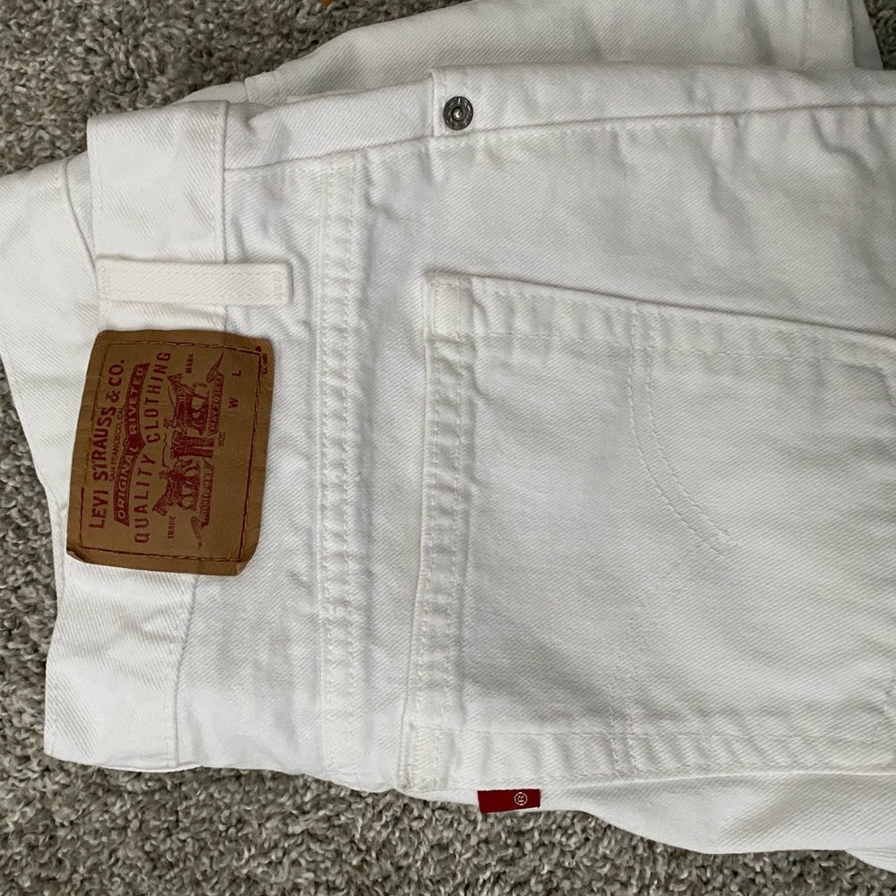 LEVI Shorts